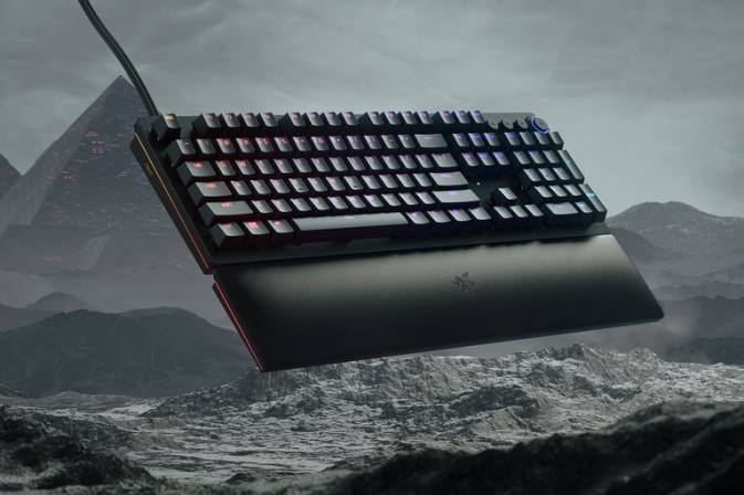educacion fisica Razer Huntsman v2 analógico - nosotros un color 222R68 teclado