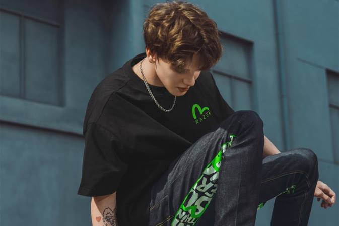 educacion fisica Razer camiseta con estampado daicock de evisu un color 222R191 vestir