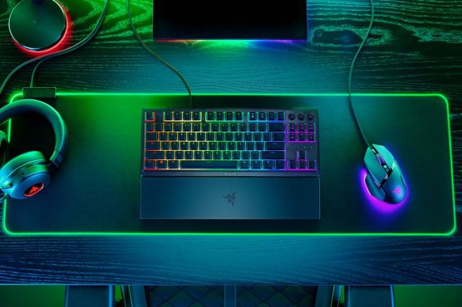 educacion fisica Razer ornata v3 sin llave - nosotros un color 222R76 teclado