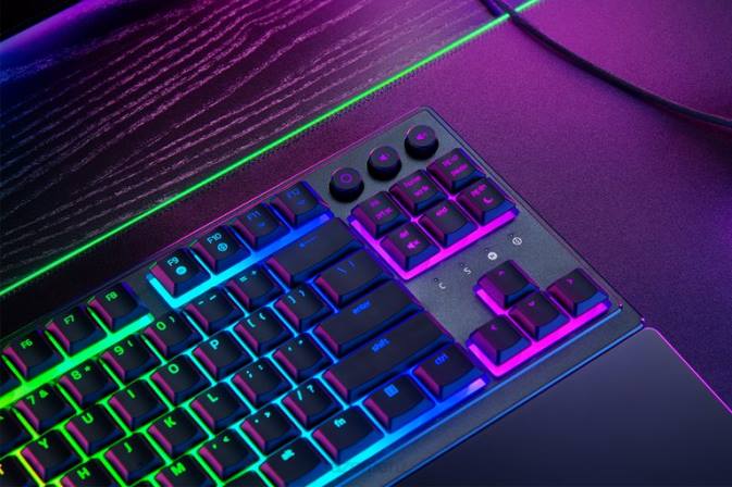 educacion fisica Razer ornata v3 sin llave - nosotros un color 222R76 teclado
