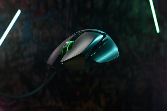 educacion fisica Razer basilisco v2 un color 222R34 ratones